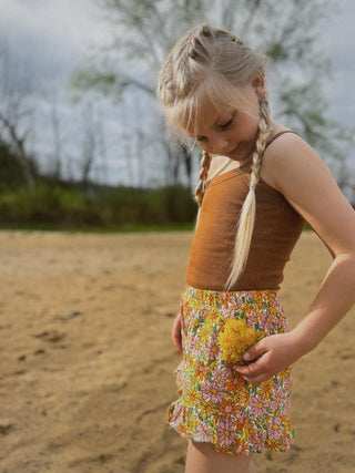 summer daisies girl ruffle shorts