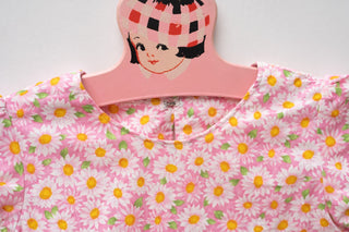 vintage pink daisy dress